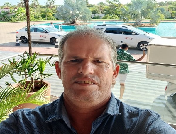 Joel, motorista da Táxi Legal PB
